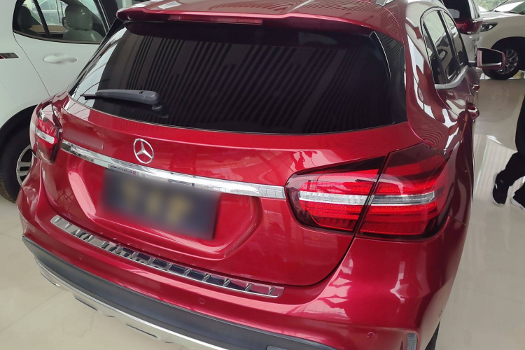 奔驰GLA 2019款 GLA 200 时尚型车身外观6004