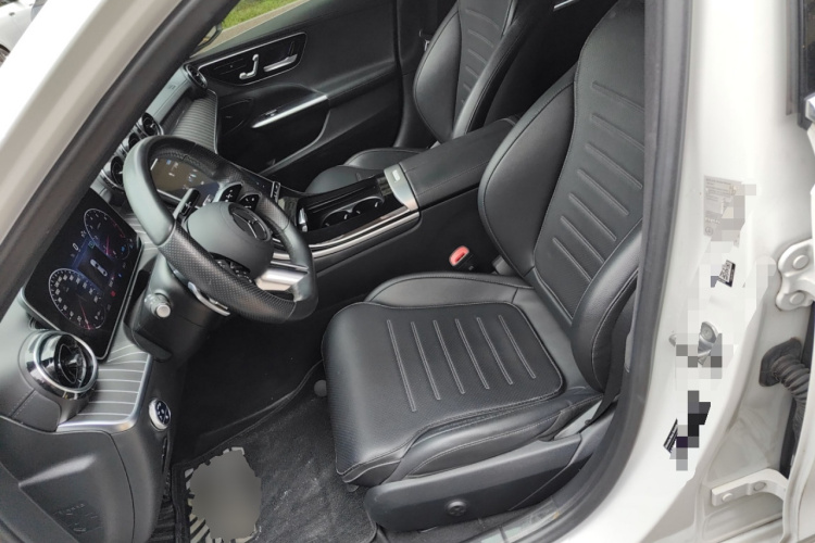 奔驰C级 2022款 C 200 L 运动版中控内饰19