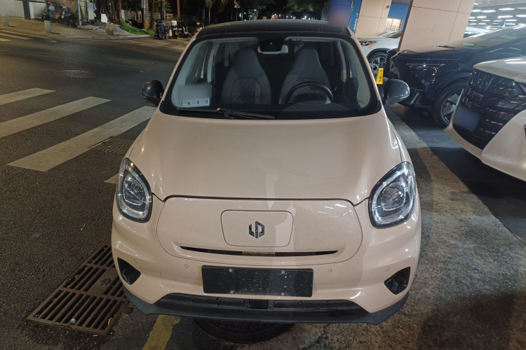 零跑汽车 零跑T03 2021款 400豪华Pro版车身外观2