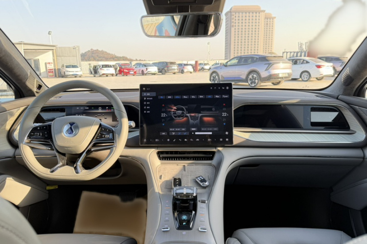 腾势N7 2023款 长续航性能Max版局部细节9002