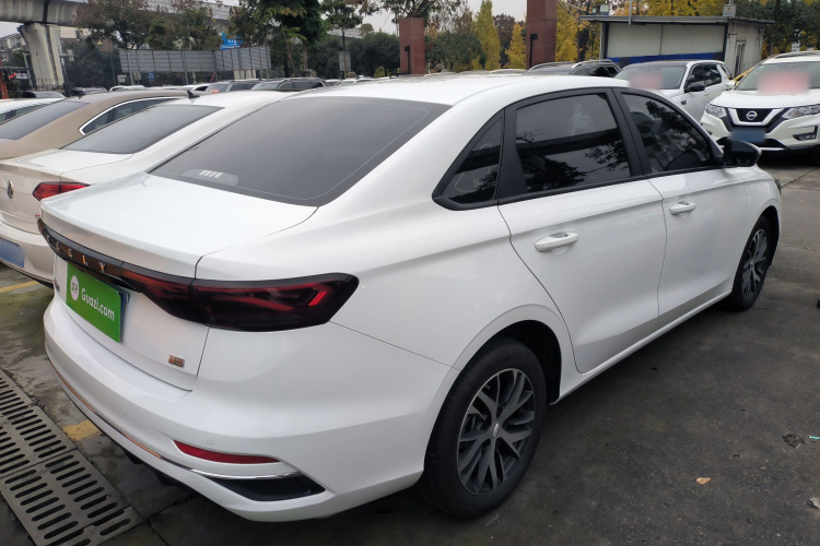 吉利汽车 帝豪 2023款 第4代冠军版 1.5L CVT豪华型车身外观7