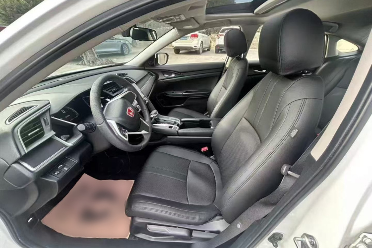 本田 思域 2016款 220TURBO CVT豪华版中控内饰19