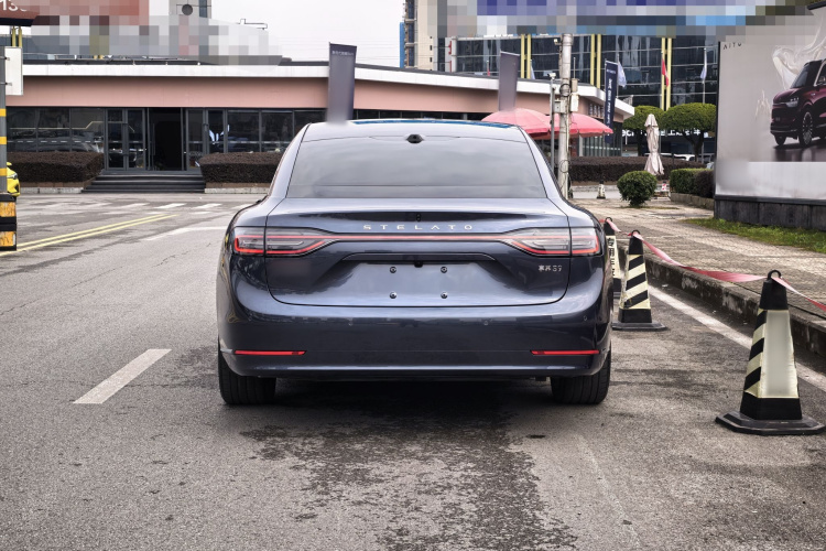 鸿蒙智行 享界S9 2025款 增程 Ultra车身外观6004