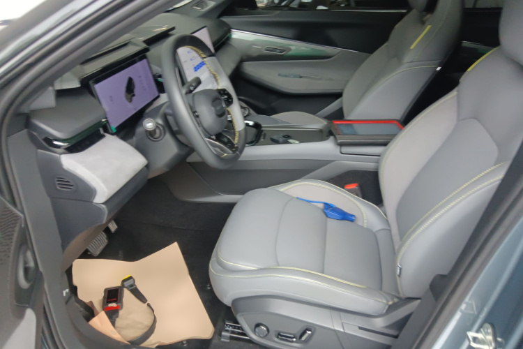 领克08 EM-P 2025款 245km 超长续航Halo中控内饰19