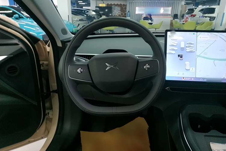 小鹏MONA M03 2025款 620 超长续航 Plus中控内饰13