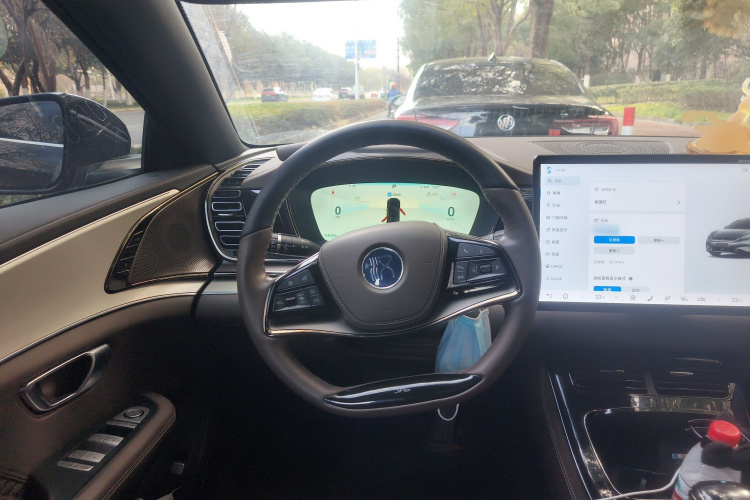 比亚迪 汉 2024款 EV 荣耀版 506KM前驱尊贵型中控内饰13