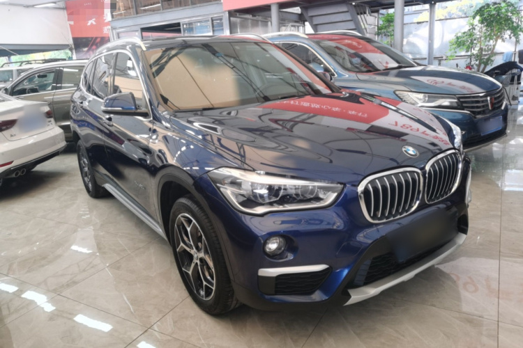 宝马X1 2018款 xDrive20Li 尊享型车身外观6002