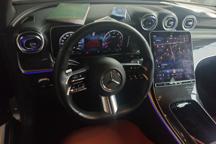 奔驰GLC 2023款 GLC 260 L 4MATIC 豪华型 5座中控内饰13