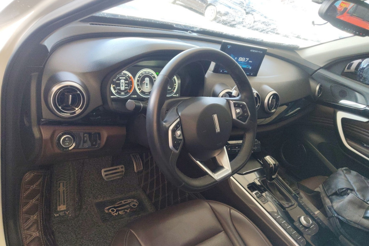 魏牌 VV7 2017款 2.0T 旗舰型中控内饰7002