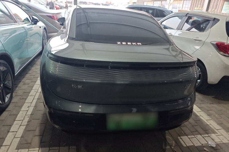 极氪007 2024款 四驱智驾版 100kWh车身外观6004