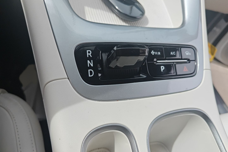 吉利银河 星愿 2025款 310km 青春版局部细节18