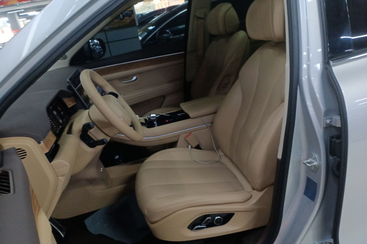 鸿蒙智行 问界M7 2024款 1.5T 智驾四驱Max版 5座局部细节19