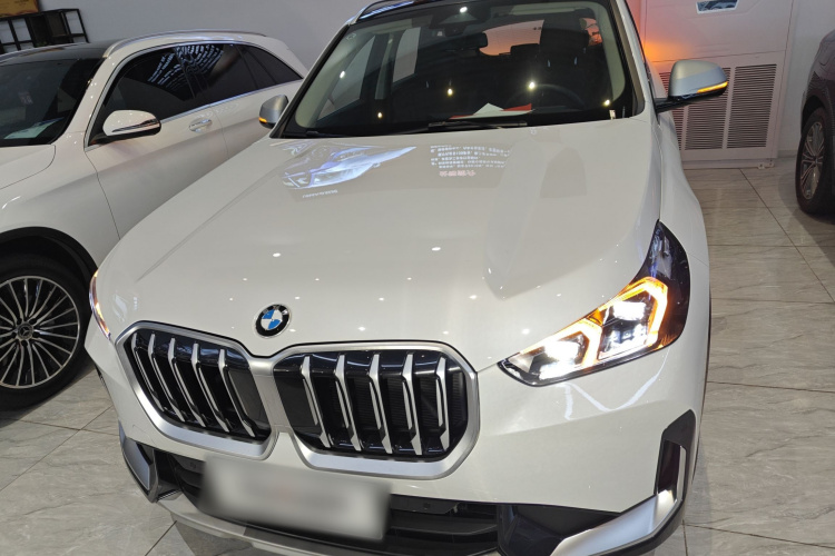 宝马X1 2023款 sDrive25Li X设计套装车身外观2