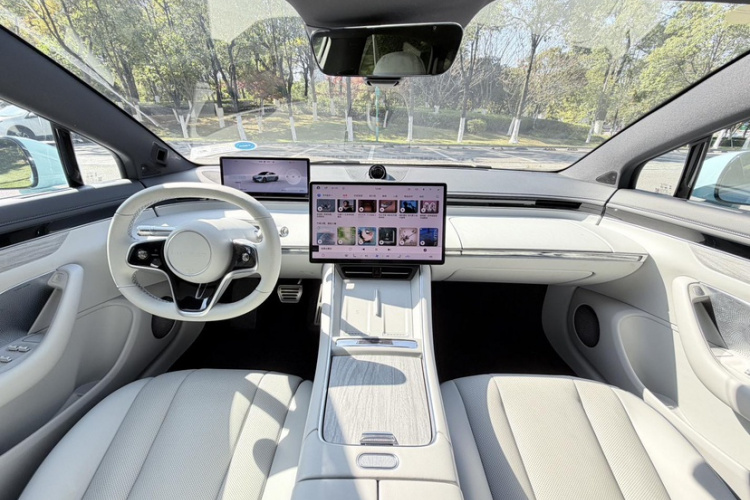 鸿蒙智行 智界S7 2024款 Pro 后驱长航版中控内饰7005