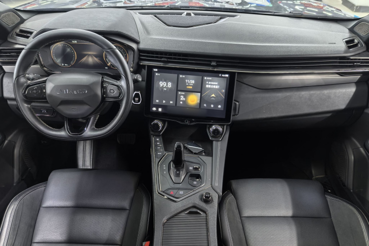 领克01 2021款 2.0TD 四驱暗夜版中控内饰7001