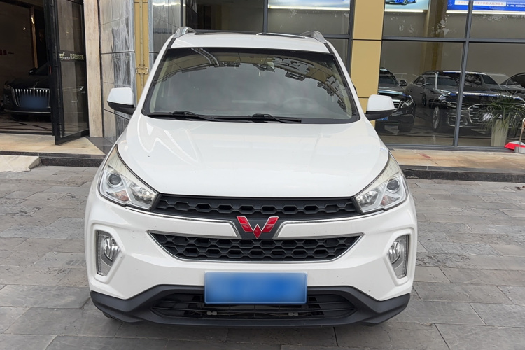 五菱汽车 五菱宏光S3 2018款 1.5L 手动豪华型 国V车身外观6001