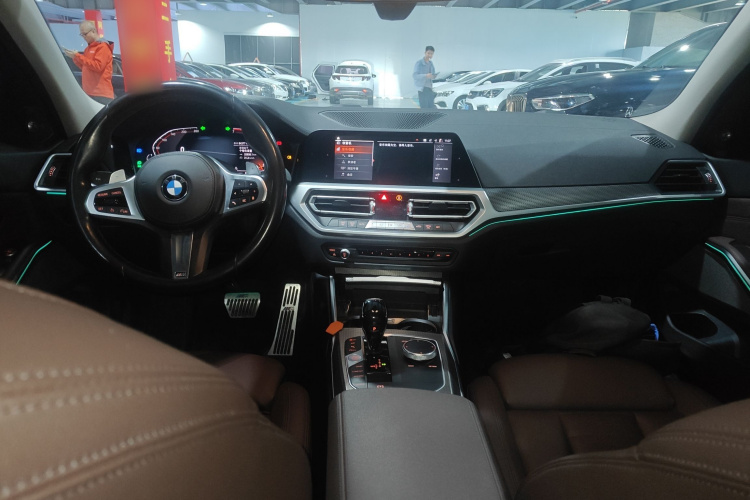 宝马3系 2020款 325Li M运动曜夜套装中控内饰12