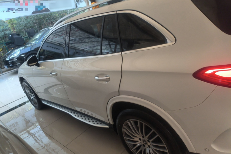 奔驰GLC 2023款 GLC 300 L 4MATIC 动感型 5座车身外观6003