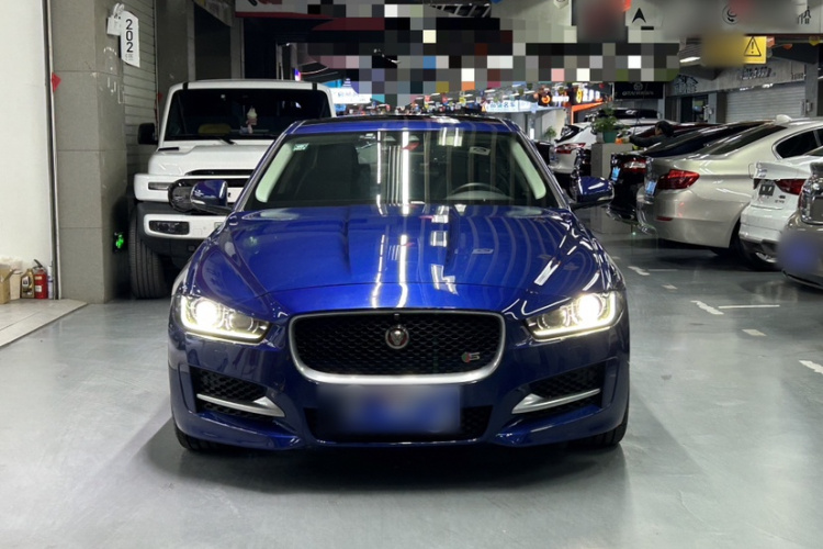 捷豹XE 2015款 2.0T 240PS R-Sport车身外观6001