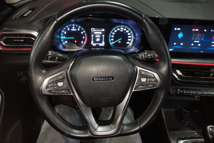 长安欧尚X5 2021款 改款 1.6L 手动豪华型局部细节13