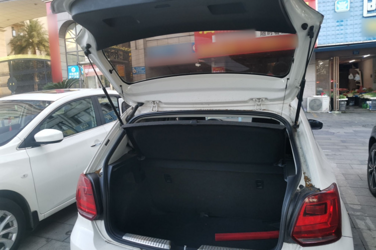 大众 Polo 2016款 1.4L 自动风尚型机舱底盘23