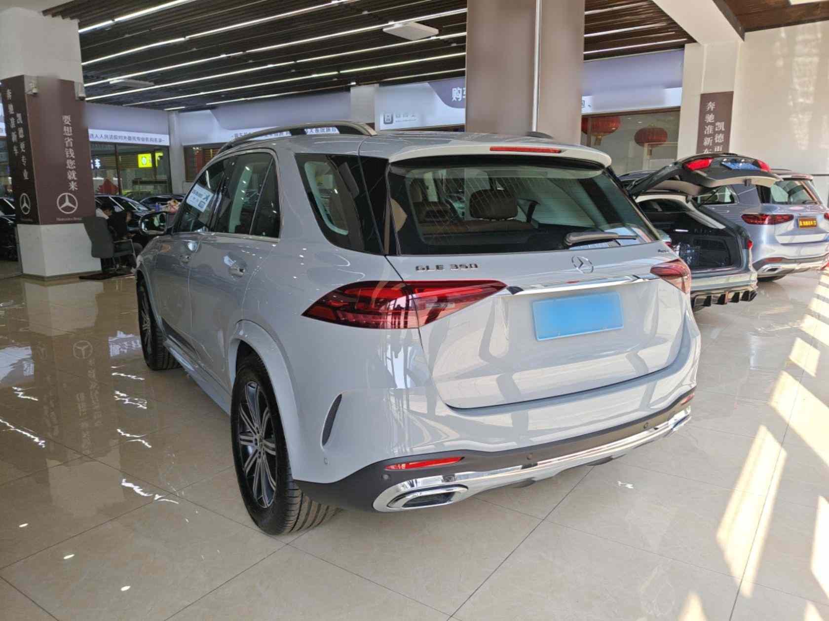 奔驰GLE 2024款 改款 GLE 350 4MATIC 时尚型(3)