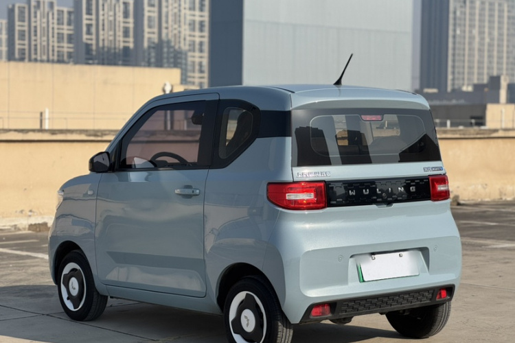 五菱汽车 宏光MINIEV 2022款 自在款 磷酸铁锂车身外观6004