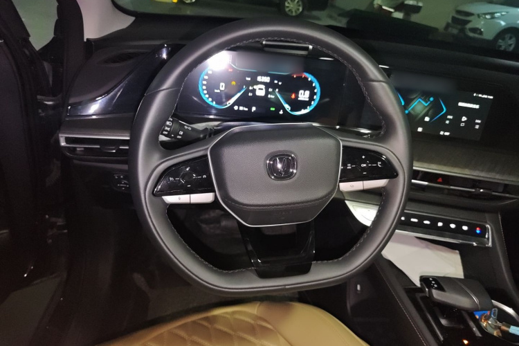 长安 逸动 2022款 PLUS 蓝鲸NE 1.4T GDI DCT尊贵版中控内饰13