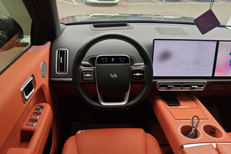 理想汽车 理想L8 2025款 Max 智能焕新版局部细节13