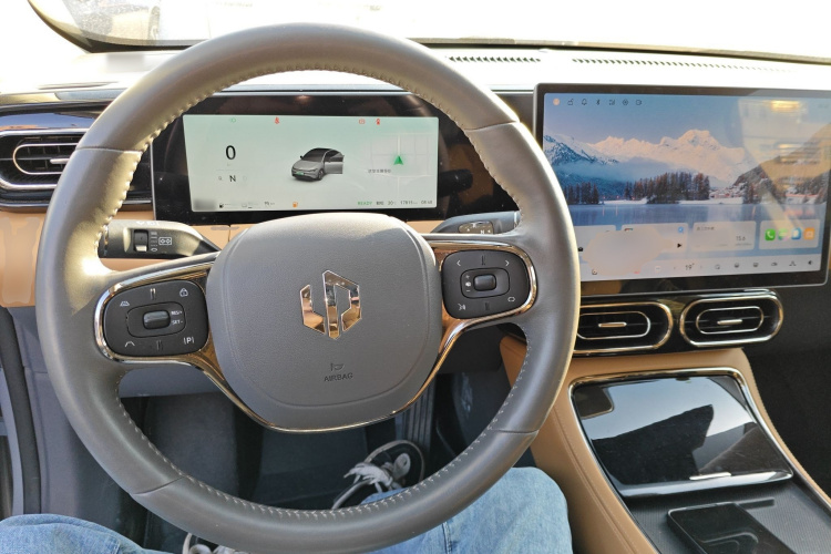 零跑汽车 零跑C01 2024款 增程 316尊享版中控内饰7002