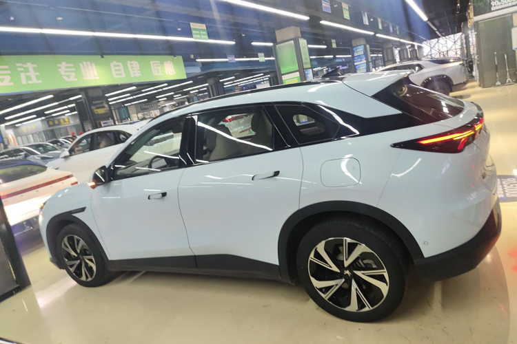 ARCFOX极狐 极狐 阿尔法T5(ARCFOX αT5) 2024款 520 MAX车身外观4