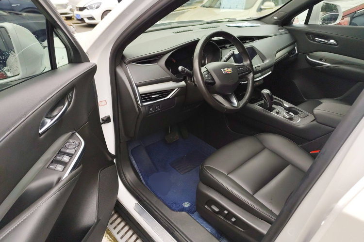 凯迪拉克XT4 2018款 28T 两驱领先型中控内饰20