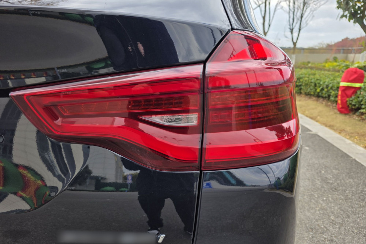 宝马X3 2020款  xDrive28i M运动套装车身外观6006