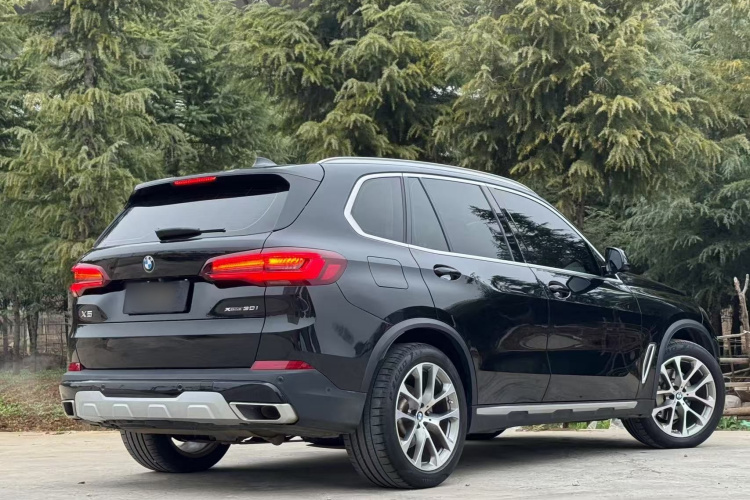 宝马X5(进口) 2021款 xDrive30i X设计套装车身外观6007