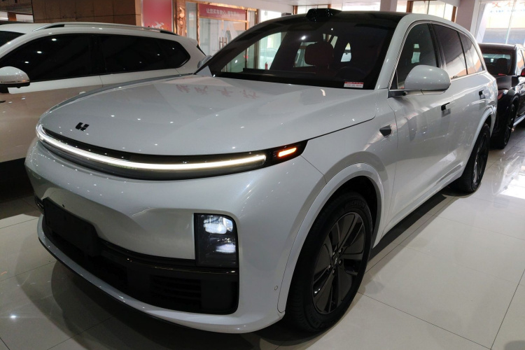 理想汽车 理想L7 2024款 MAX车身外观1