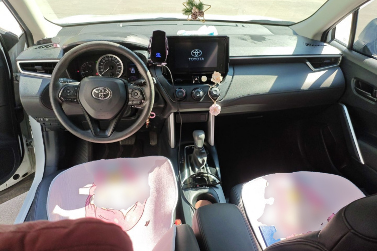 丰田 卡罗拉锐放 2022款 2.0L 先锋版中控内饰12