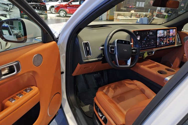 理想汽车 理想L7 2023款 Pro中控内饰7002