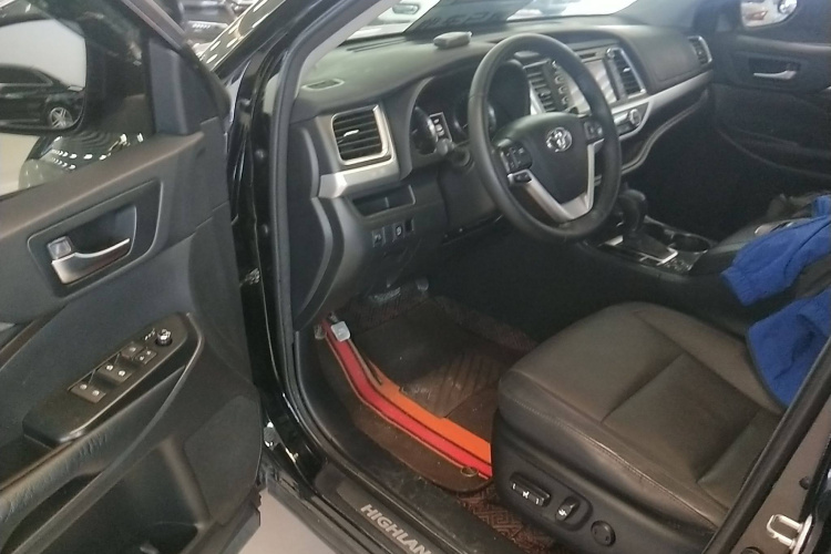 丰田 汉兰达 2015款 2.0T 四驱豪华版 7座中控内饰20