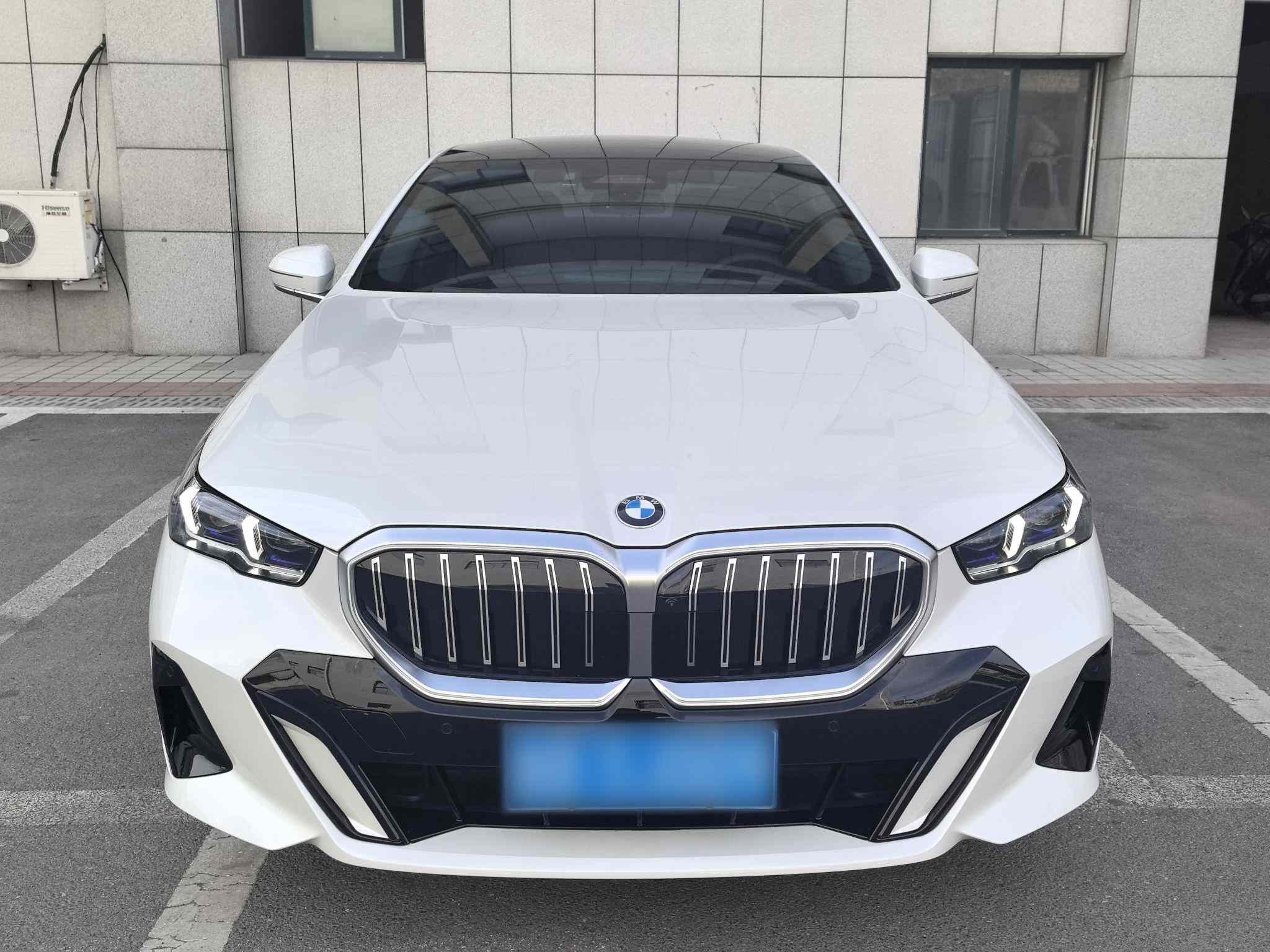 宝马5系 2024款 530Li 尊享型 M运动套装(5)