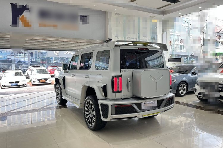 超境汽车 共创坦克300 2021款 2.0T 赛博坦克车身外观6005