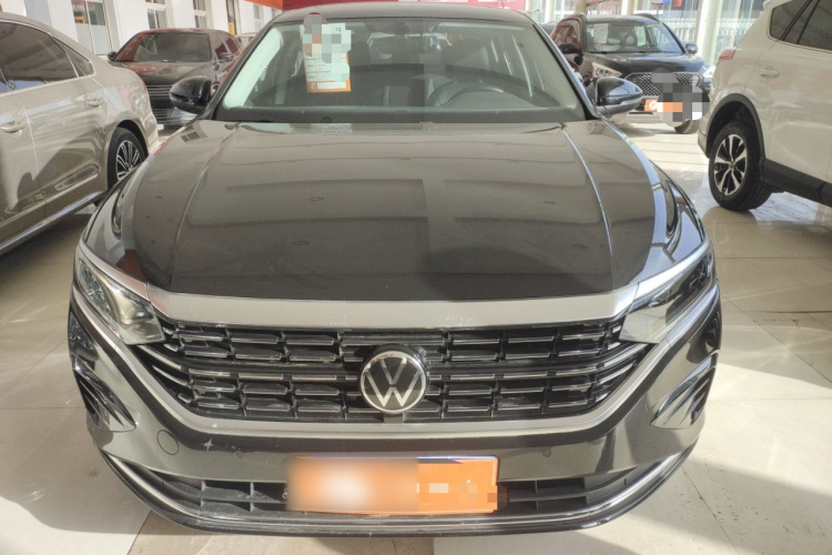 大众 帕萨特 2022款 330TSI 精英版 定制版车身外观2