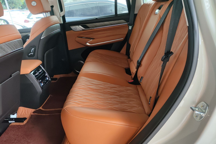 坦克500 2022款 3.0T 运动版 造境型 5座中控内饰7004