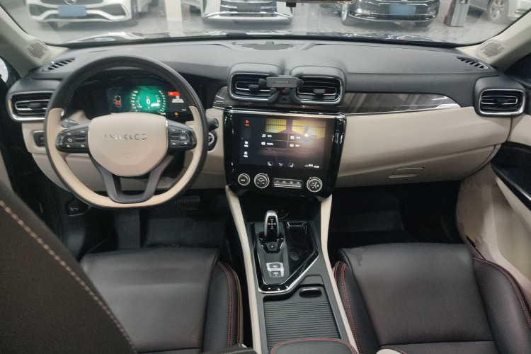 领克02 2019款 1.5T DCT两驱耀版 国VI中控内饰12