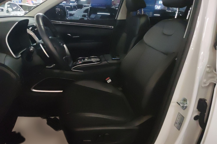 现代 2023款 途胜L 1.5T 自动两驱DLX豪华版局部细节19