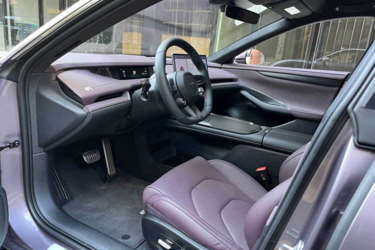 小米汽车 小米SU7 2024款 四驱超长续航高阶智驾Max版中控内饰7001