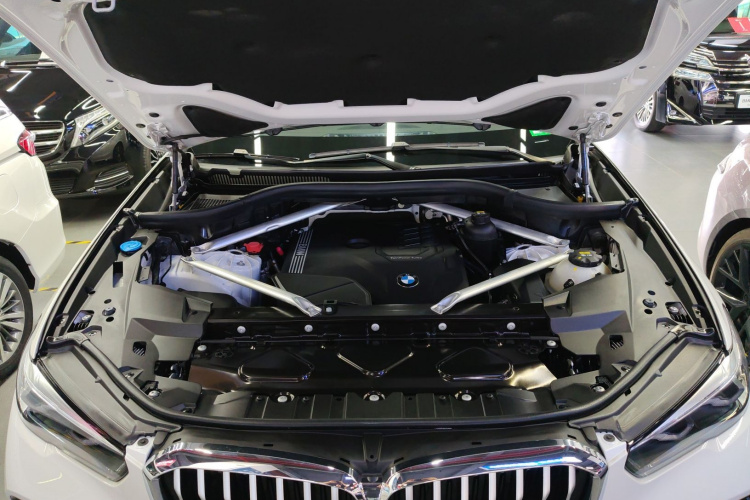 宝马X5(进口) 2021款 改款 xDrive30i M运动套装机舱底盘24