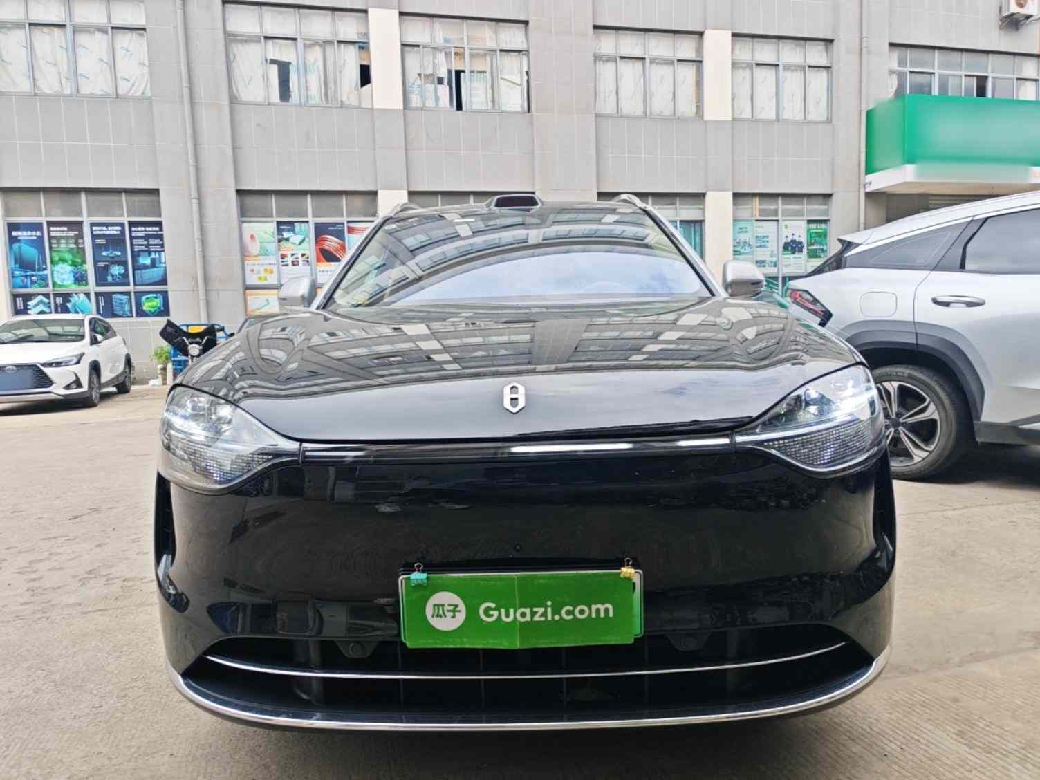 鸿蒙智行 问界M9 2025款 增程 Ultra版 52kWh 6座版 (192线激光雷达）(1)