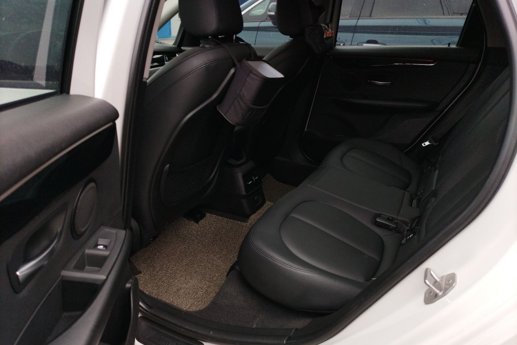 宝马2系旅行车 2016款 218i 运动设计套装中控内饰7004