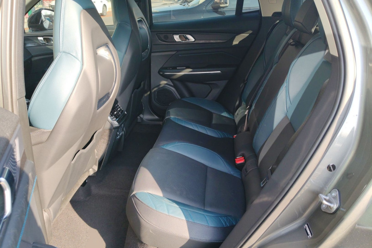 领克05 2020款 2.0TD 两驱耀Halo中控内饰21