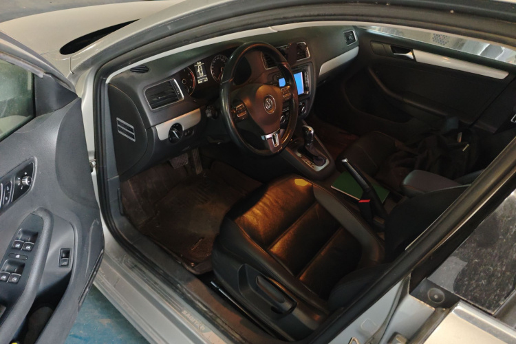 大众 速腾 2014款 改款 1.4TSI 自动豪华型中控内饰20